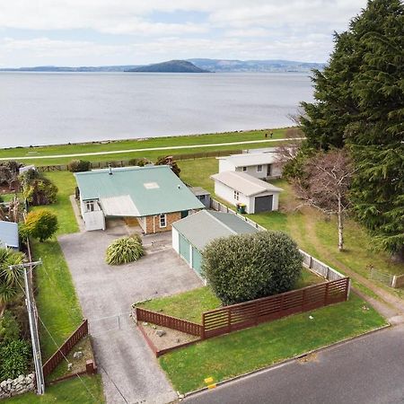 Daydream House, Sunrise, Sunset Views Across Lake Rotorua Buitenkant foto